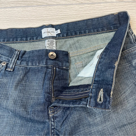 Calvin Klein Jeans Vintage Low Rise Bootcut Dark Wash Denim Women’s size 30 - Picture 5 of 14